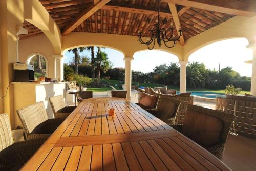 Villa Mougins YourHostHelper