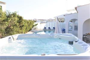 Villa Villa Namora - Private Swimming pool & Hot Jacuzzi Avenida Infante Dom Henrique 47  Albufeira Algarve