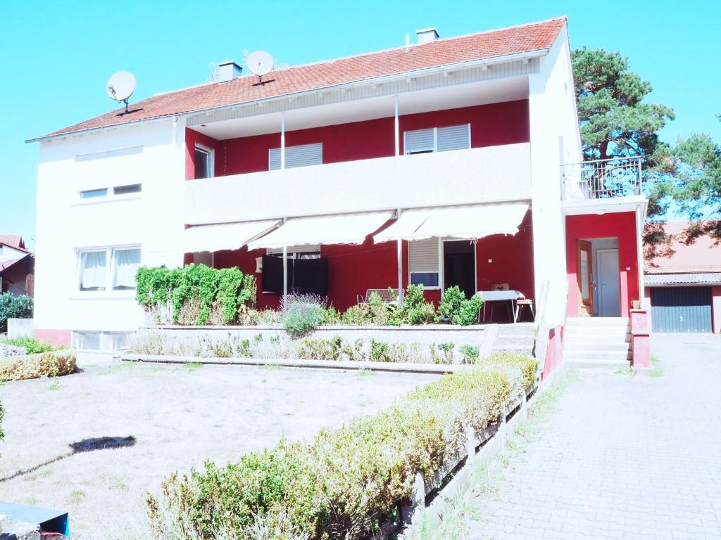 Villa Natur Ferienwohnung & Monteurwohnung 4 Wappersdorfer Straße, 92360 Mühlhausen