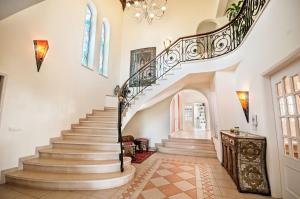 Villa Nenufa by Villa Plus