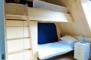 Villa neuve en bois, avec jardin et terrasse, au centre de PERROS-GUIREC - Réf 945