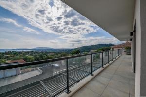 Villa neuve et luxueuse vue mer proche Portovecchio