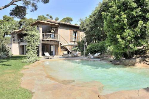 Villa Niel - accès direct mer et piscine chauffée