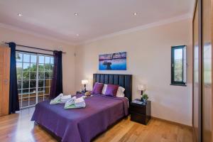 Villa Nincha - Heated Pool - Free wi-fi - Air Con