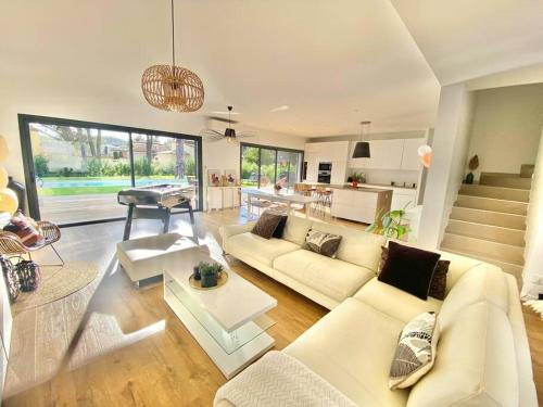 VILLA NORA Piscine Mer golf