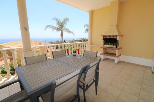 Villa Ocean Views