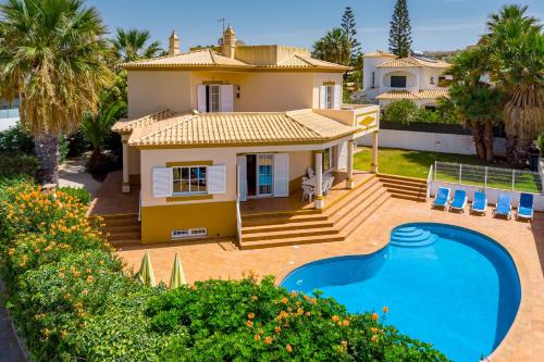 Villa Ocre