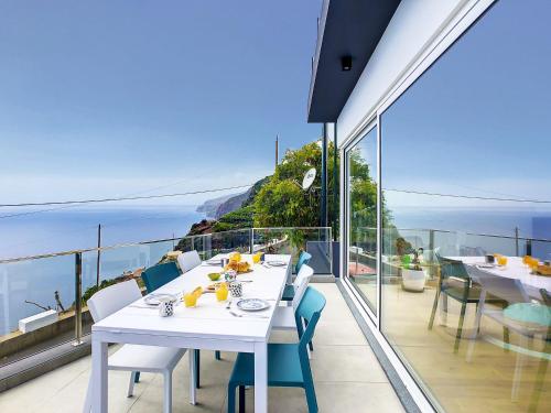 Villa Omar by MHM