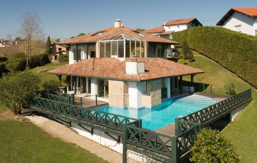 Villa Villa Ongizatea Maison d'Architecte à 10 minutes de St Jean de Luz 95 Chemin d'Ahurtibehere 64122 Urrugne