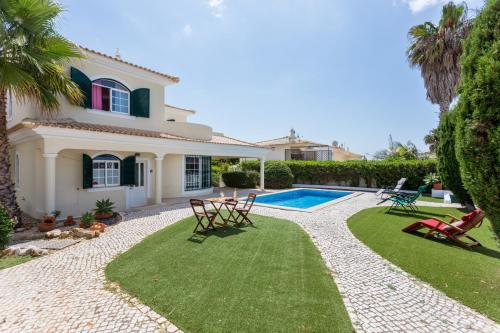 Villa Paraiso da Luz by Seewest
