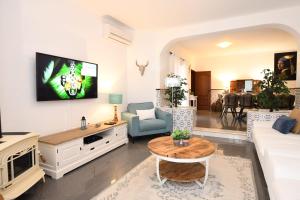 Villa Paraiso - Luxury villa perfect for families!
