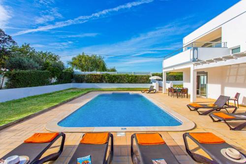 Villa Pianda by Villa Plus