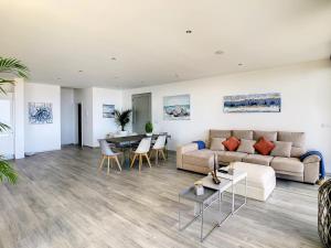 Villa Piece of Heaven by MHM