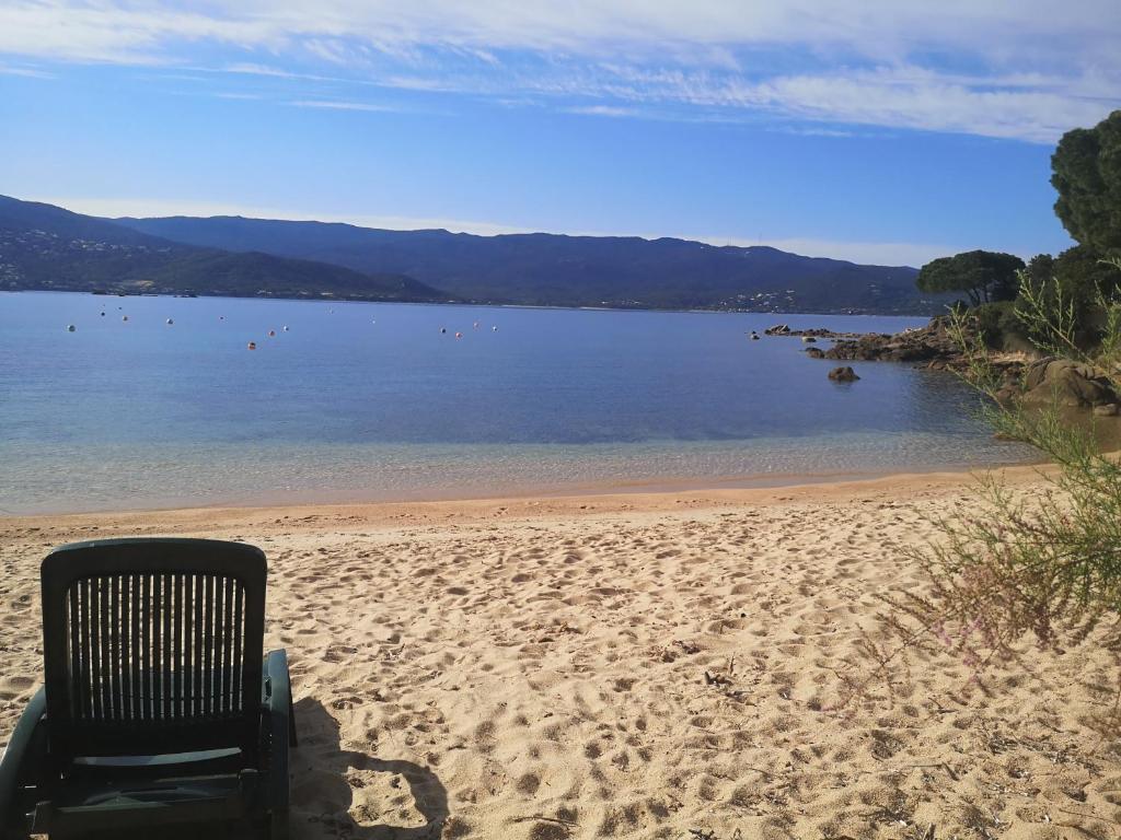 Villa Villa pieds dans l'eau Chemin de Cala Médéa 20166 Pietrosella