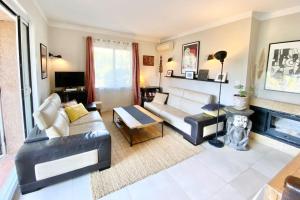 VILLA PIERLOU Piscine proche mer pour 6/7 pers