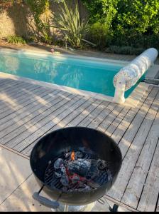 Villa Piscine Centre Valbonne / Proche plages / Cannes