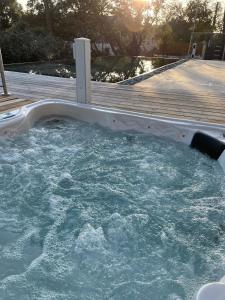 Villa VILLA PISCINE MIROIR Jacuzzi 13 Rue des Closades 34160 Saint-Bauzille-de-Montmel Languedoc-Roussillon