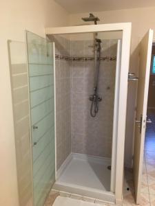 Villa plein pied rez-de-chaussée+1 avec dépendance