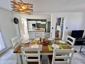 Villa Plouhinec Morbihan, 4 pièces, 6 personnes - FR-1-479-140