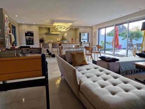 VILLA POPPY HOLIDAY