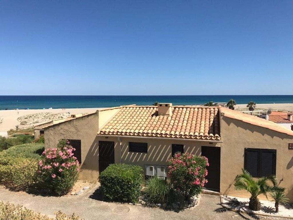 Villa Port Leucate, 3 pièces, 4 personnes - FR-1-81-341 Maisons De La Mer Ii - 170 - Rue Du Levant, 11370 Port Leucate