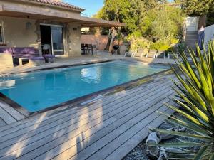 Villa Porto Vecchio piscine chauffée billard pétanque
