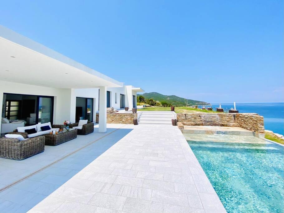 Villa Villa prestige au bord de l'eau- Pietracorbara Castellare 20233 Pietracorbara