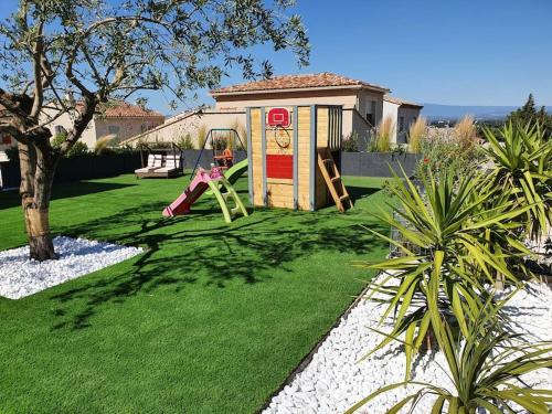 Villa proche Avignon avec Piscine chauffée