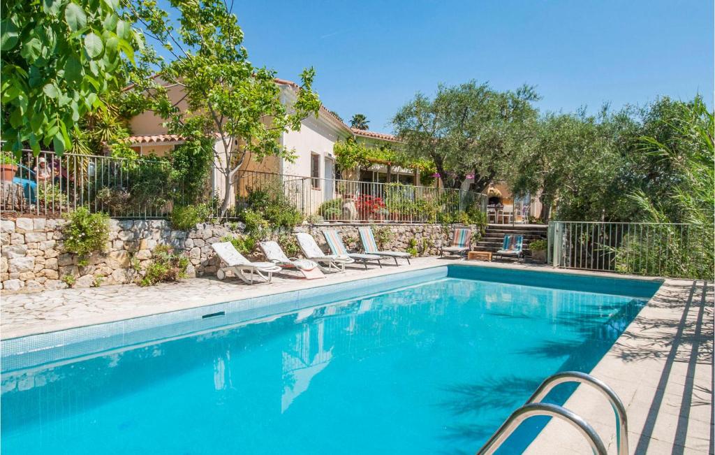 Villa proche d'Uzès-Nîmes et Avignon avec Piscine Privée non partagée
