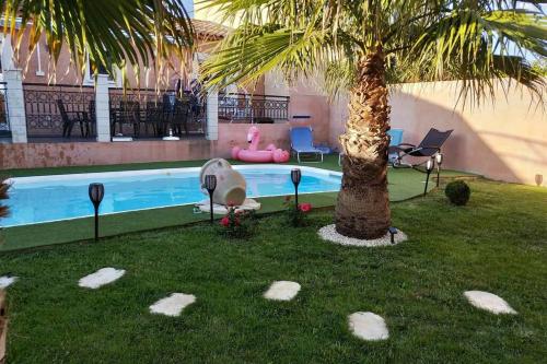 Villa provençale climatisée avec piscine privée
