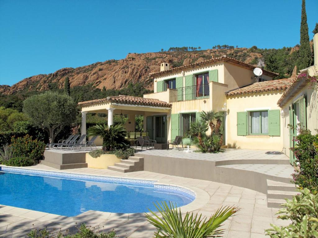 Villa Villa Reves de Rives  83530 Agay