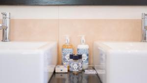 Villa Ria Rose, Alto da Ria 23 - jacuzzi and beach