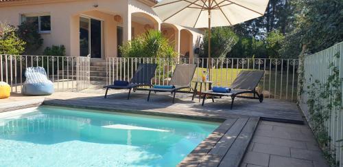 Villa Ribba 6 pers piscine 5 min plage en voiture