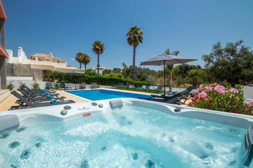 Villa Riviera