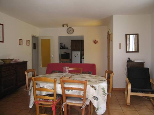 Villa Saint-Cyprien, 4 pièces, 8 personnes - FR-1-106-33