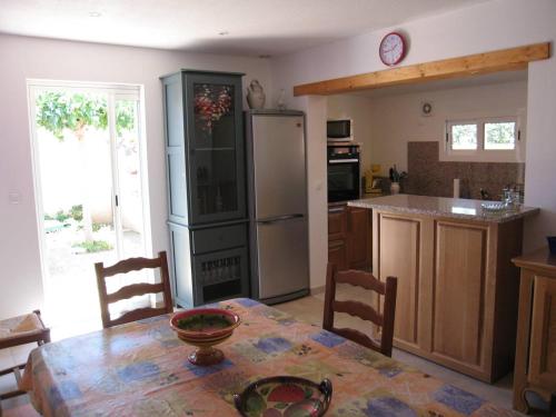 Villa Saint-Cyprien, 5 pièces, 10 personnes - FR-1-106-35
