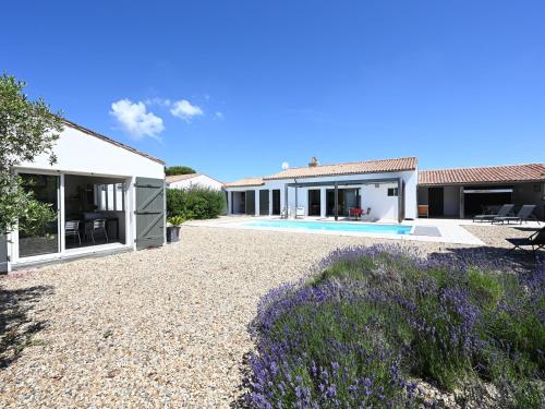 Villa Sainte-Marie-de-Ré, 7 pièces, 8 personnes - FR-1-258-17