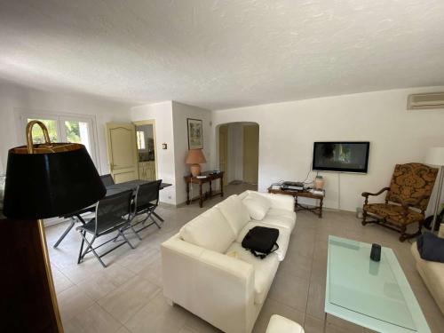 Villa Sainte-Maxime, 5 pièces, 8 personnes - FR-1-226-503