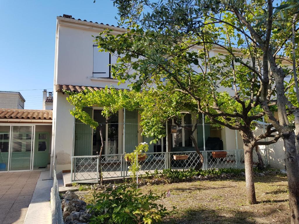 Villa Sany:10 Pers Maison 200m2 piscine , jacuzzi 40180 Narrosse