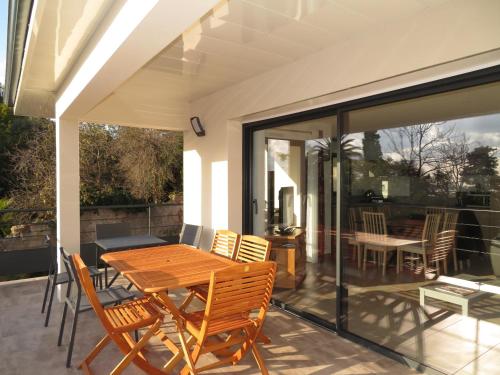 Villa Sète, 5 pièces, 8 personnes - FR-1-338-359