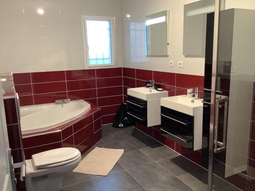 Villa Shanti avec Piscine au Calme Proche de Toulouse