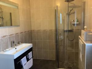 Villa Shanti avec Piscine au Calme Proche de Toulouse