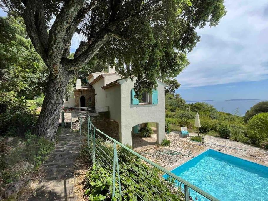 Villa Villa „Sorbier“ mit Pool/ Meerblick an Côte d’Azur 4 Corniche de Bordeaux 83820 Rayol-Canadel-sur-Mer