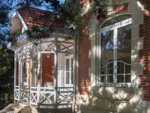 Villa Soulac-sur-Mer, 9 pièces, 11 personnes - FR-1-648-42
