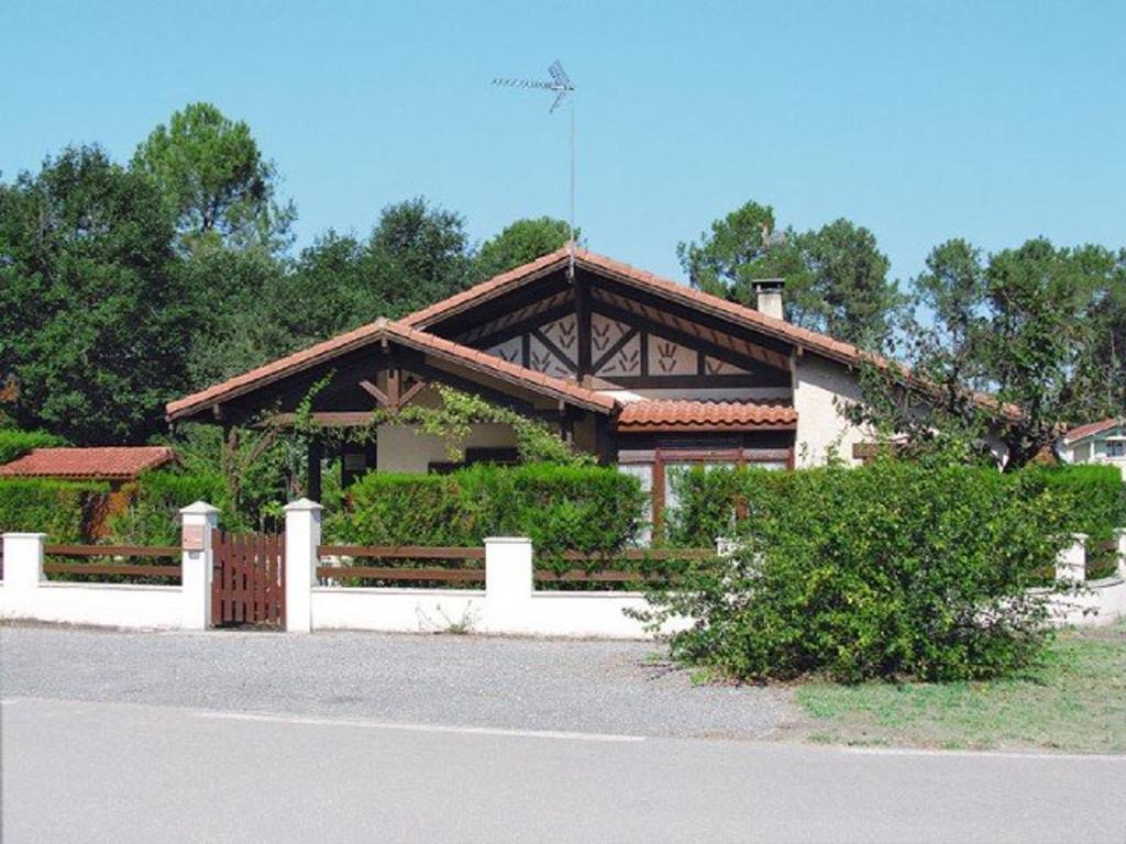 Villa Villa Soustons, 4 pièces, 6 personnes - FR-1-379-116 40 Rue des Grands Pins 40140 Soustons