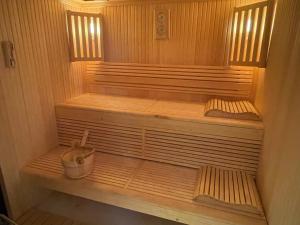 VILLA SPA PERRET-4 Étoiles-Aile Ouest 90M2-Terrasse-3Ha au pied du PARC NATUREL DU VEXIN NORMAND-À 5 Mn GIVERNY-MUSEE MONET-LA ROCHE GUYON-VILLARCEAUX-Ballades à Pied à Cheval en Vélo-Golf-OPTION HAMMAM JACUZZI FITNESS-Promo 3 Nuitées 1H de SAUNA offerte