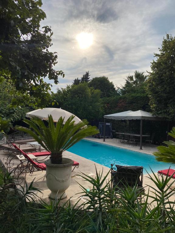 Villa VILLA Spacieuse à Mougins - 10 min de Cannes 1530 Avenue Notre Dame de Vie 06250 Mougins