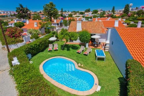 Villa Sueste by Villa Plus