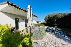 Villa T3 A Murza maquis piscine