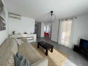 Villa T3 piscine jaccuzi privatif